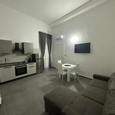 Dimora Del Corso דירה קאסרטה